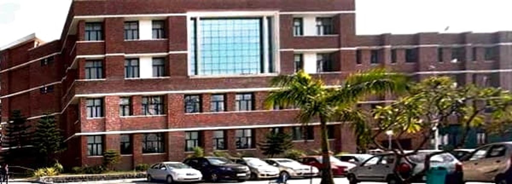 DIT University Dehradun Campus photo 1